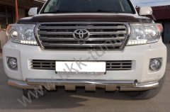 Тюнинг внедорожника Защита переднего бампера Toyota Land Cruiser 200 2013