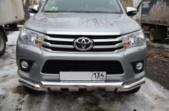 Тюнинг внедорожника Защита переднего бампера Toyota Hilux 2015