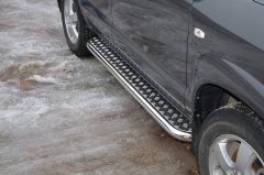 Тюнинг внедорожника Пороги с накладным листом Hyundai Tucson 2004