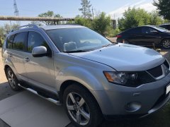 Тюнинг внедорожника Порог труба с проступью Mitsubishi Outlander XL 2006-2009