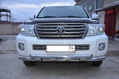 Тюнинг внедорожника Защита переднего бампера Toyota Land Cruiser 200 2013