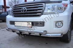 Тюнинг внедорожника Защита переднего бампера Toyota Land Cruiser 200 2013