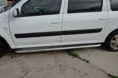 Тюнинг внедорожника Пороги с накладным листом LADA Largus