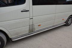 Тюнинг внедорожника Пороги с накладным листом Mercedes-Benz Sprinter 2001