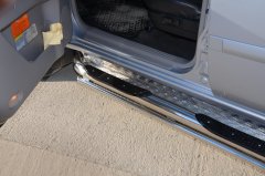 Тюнинг внедорожника Порог труба с проступью Mitsubishi Pajero Sport 2008