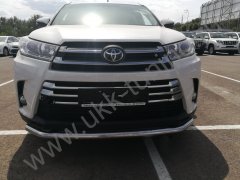 Тюнинг внедорожника Защита переднего бампера Toyota Highlander 2017