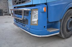 Тюнинг внедорожника Защита переднего бампера Volvo Седельный тягач FH 12XL