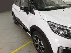 Тюнинг внедорожника Порог труба с проступью Renault Kaptur 2017