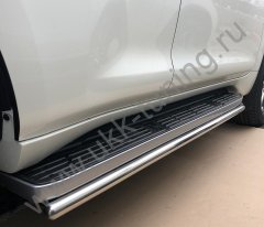 Тюнинг внедорожника Защита штатного порога труба Toyota Land Cruiser Prado 150 2017