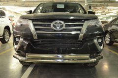 Тюнинг внедорожника Защита переднего бампера Toyota Fortuner 2017