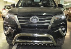 Тюнинг внедорожника Защита переднего бампера Toyota Fortuner 2017